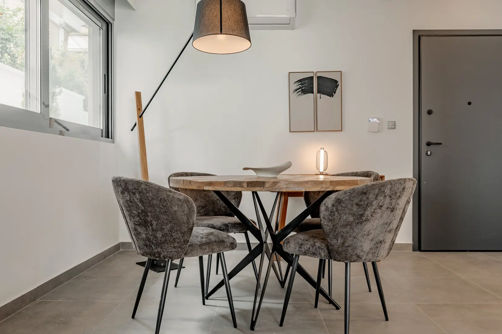 TIRINTHOU I GLYFADA – photo 11 of 34
