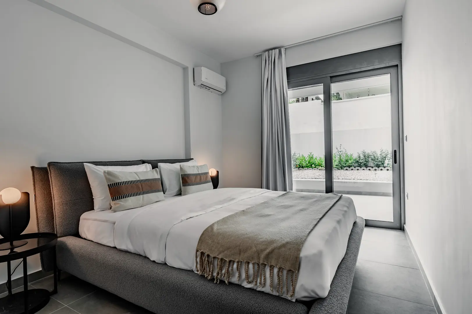 TIRINTHOU I GLYFADA – photo 19 of 34
