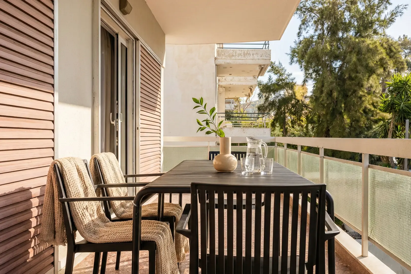 OINOIS I GLYFADA – photo 20 of 23