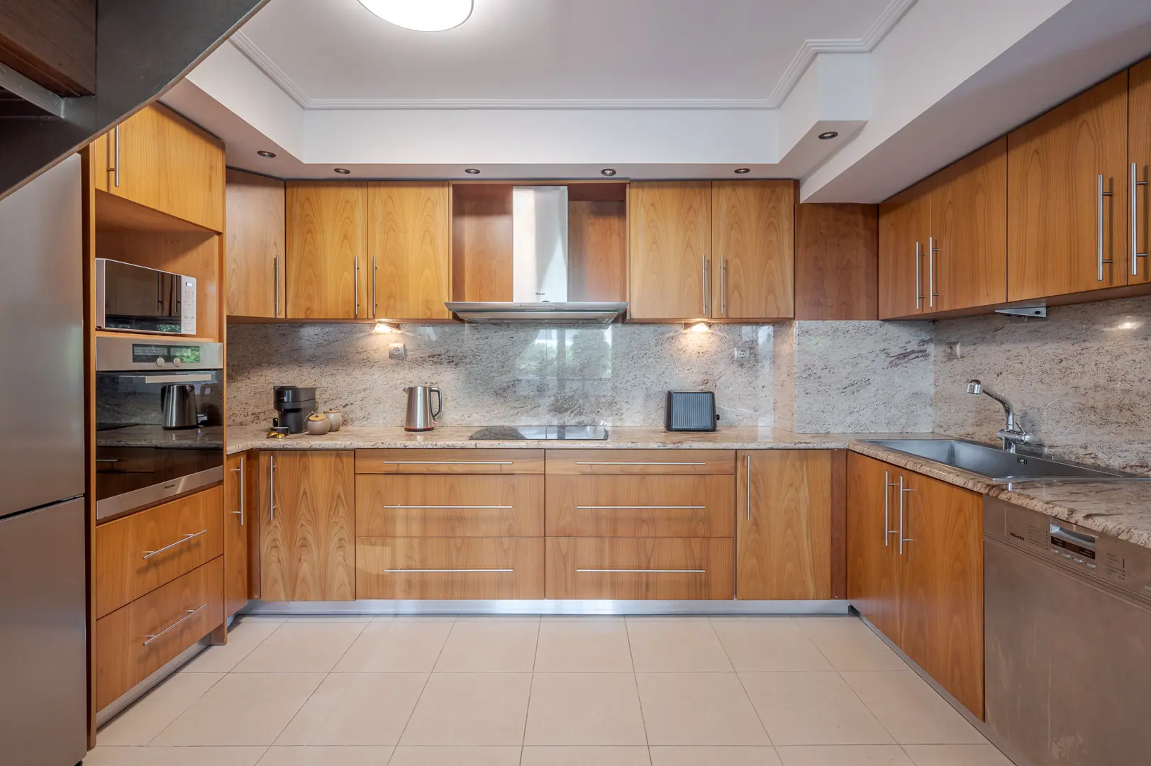 PRIGKIPOS PETROU I GLYFADA – photo 9 of 32