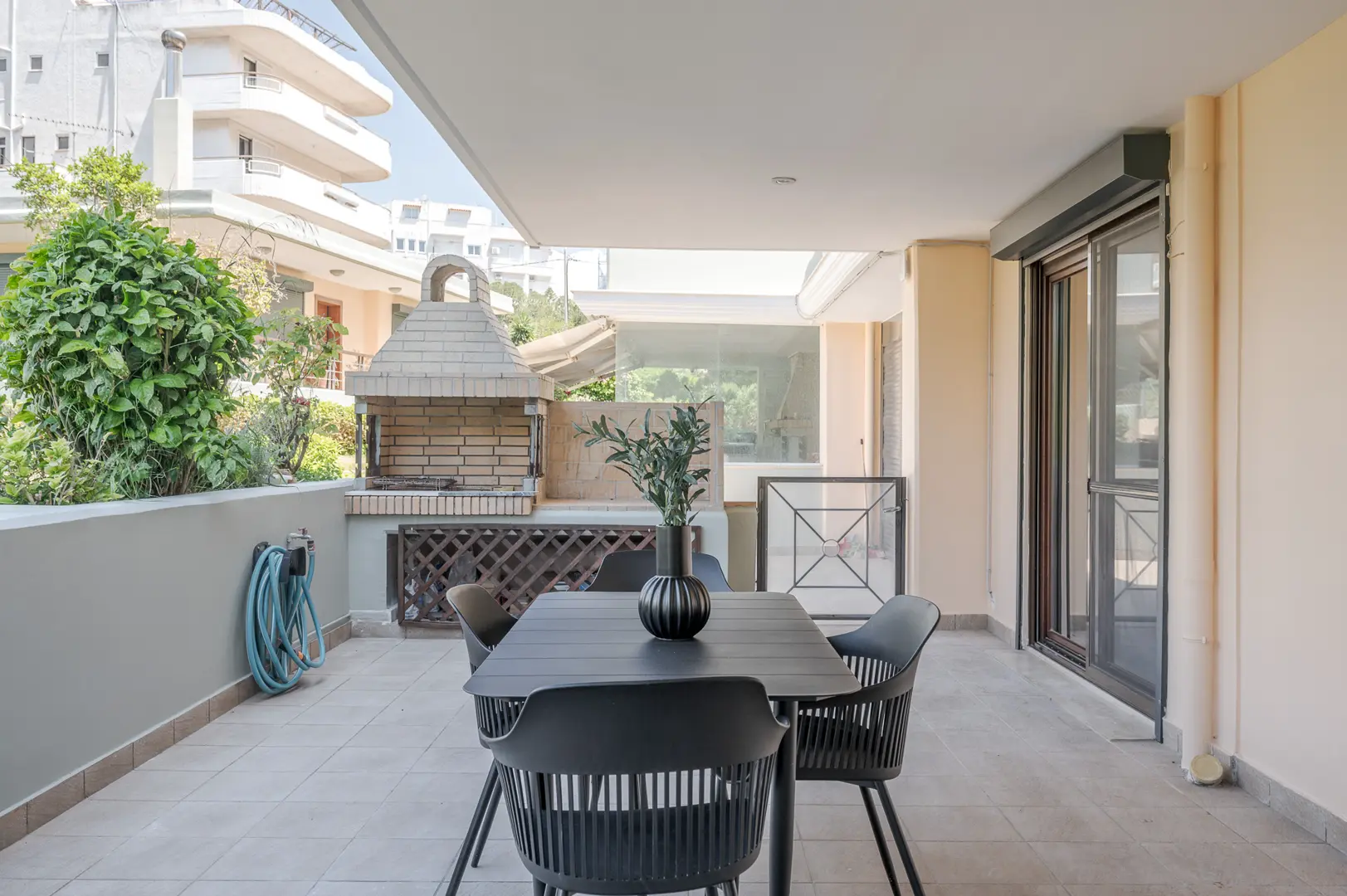 PRIGKIPOS PETROU I GLYFADA – photo 29 of 32