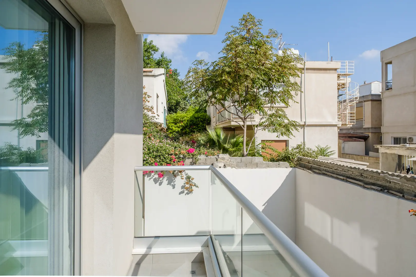 LAVRA RESIDENCES I – photo 30 of 31