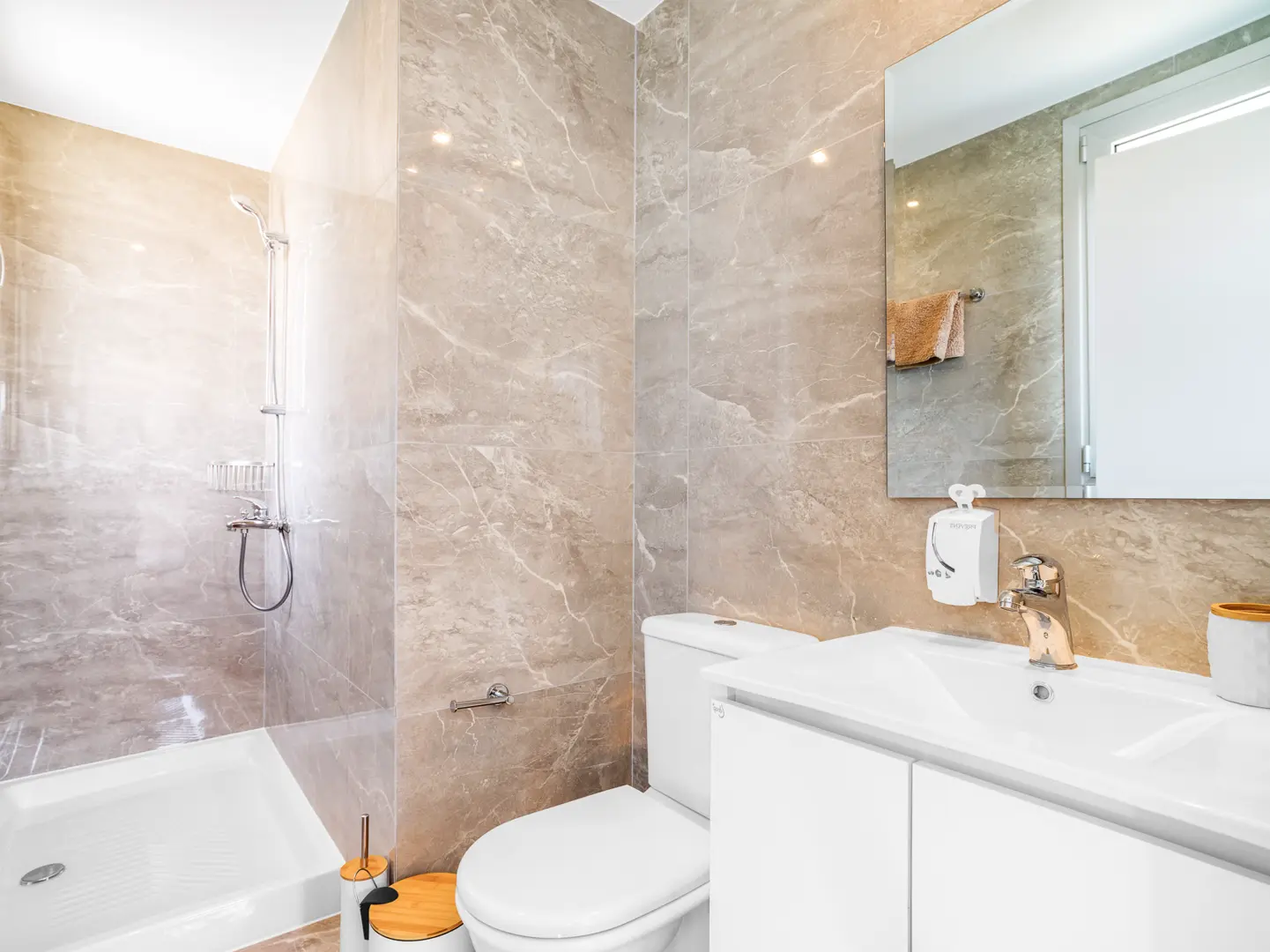 LAVRA RESIDENCES V – photo 10 of 14