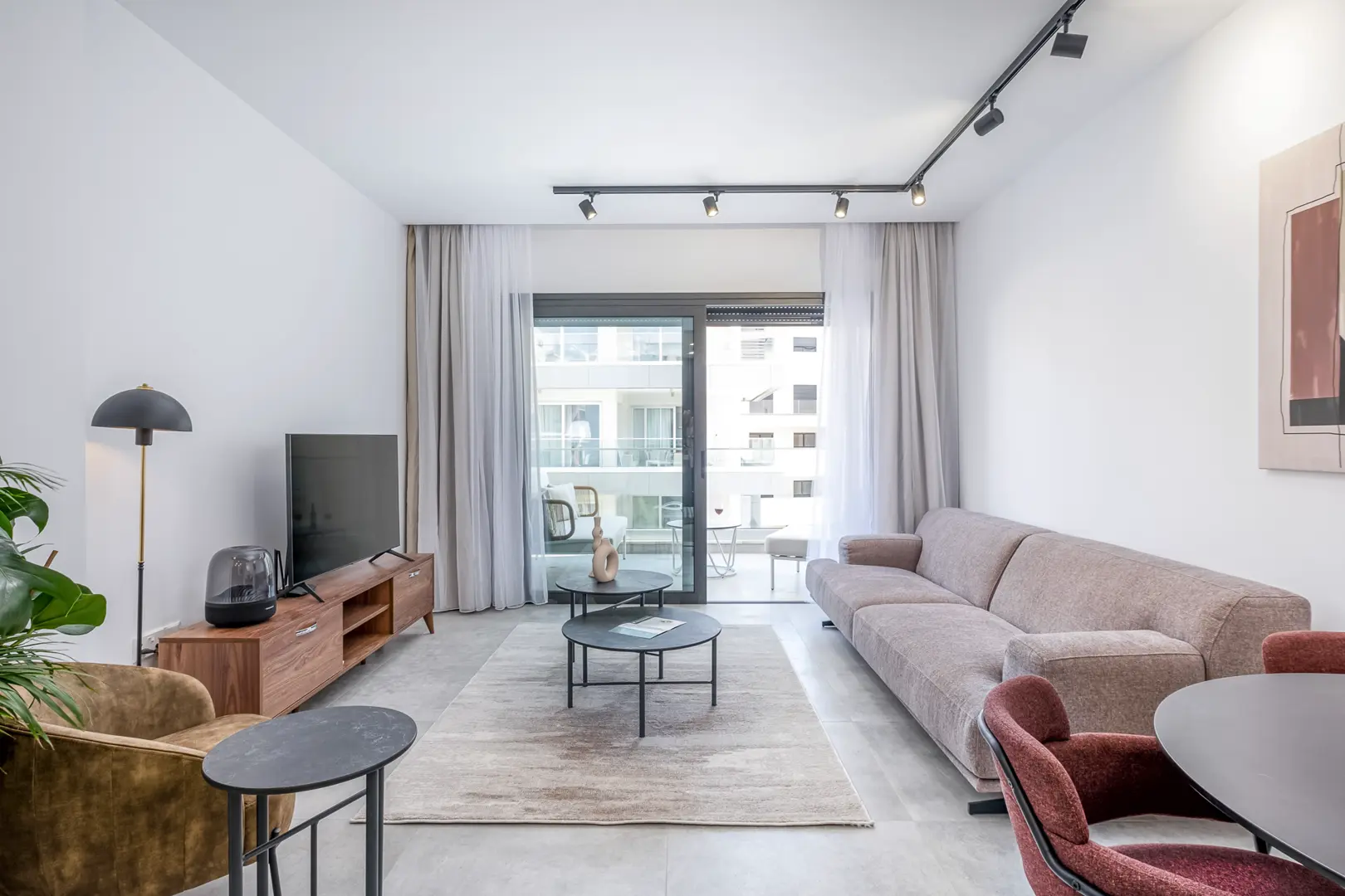 NEDI RESIDENCE III