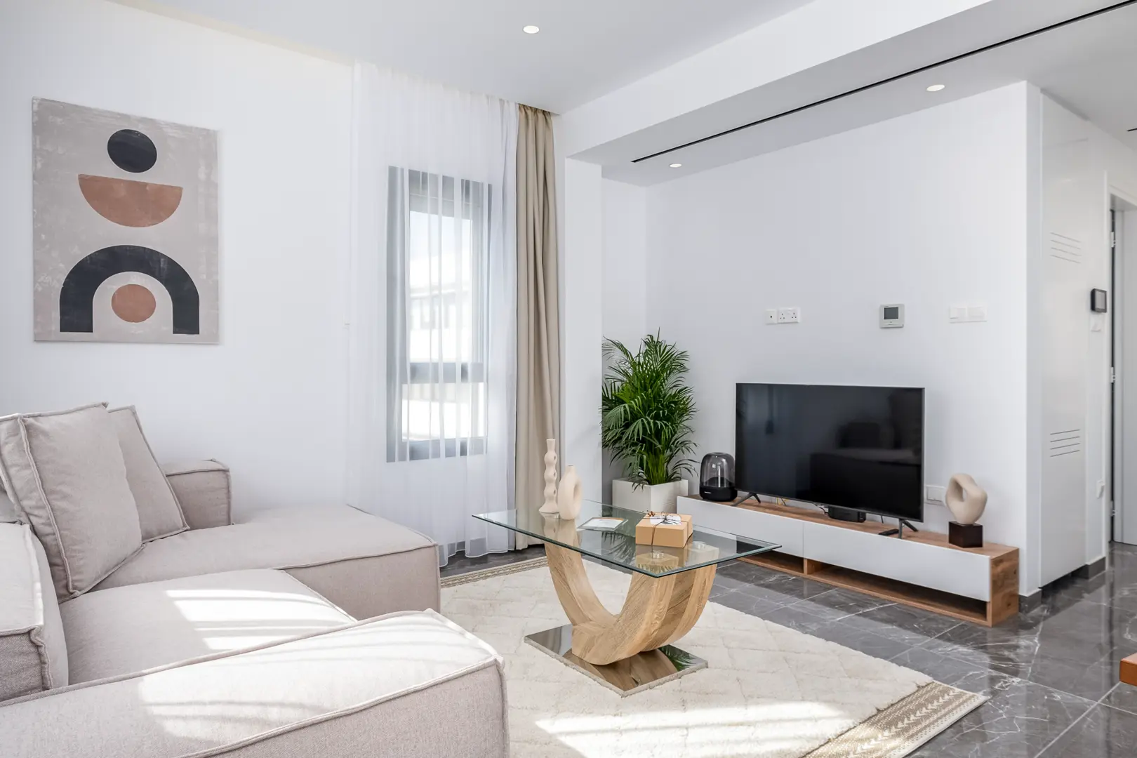 NEDI RESIDENCE IV