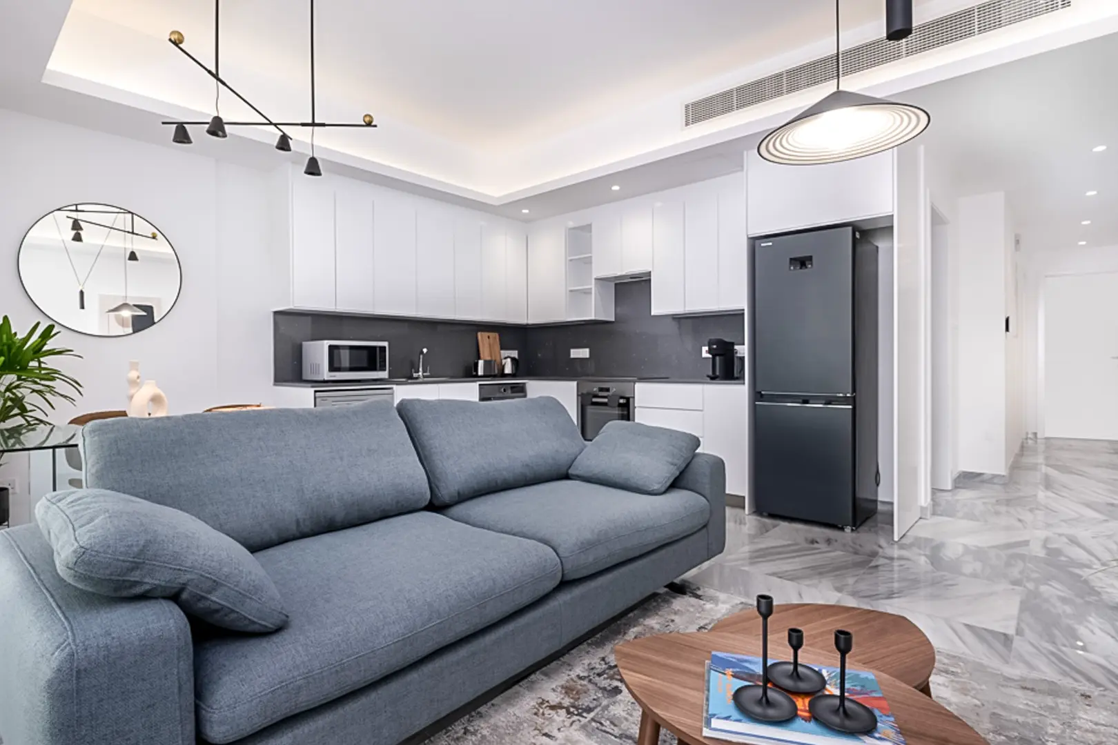PLUS 25 RESIDENCE III – photo 2 of 13