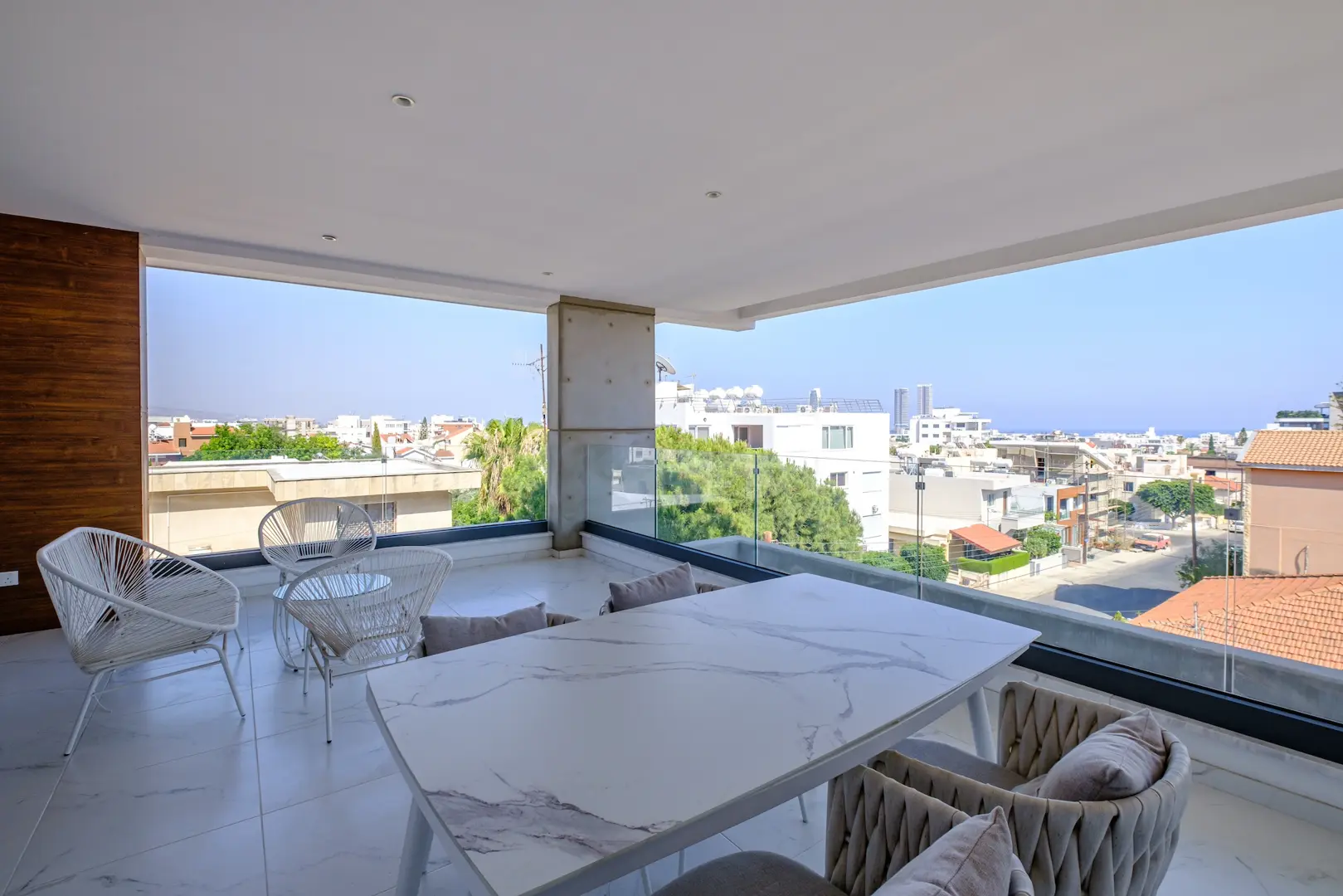 PLUS 25 RESIDENCE VI – photo 14 of 17