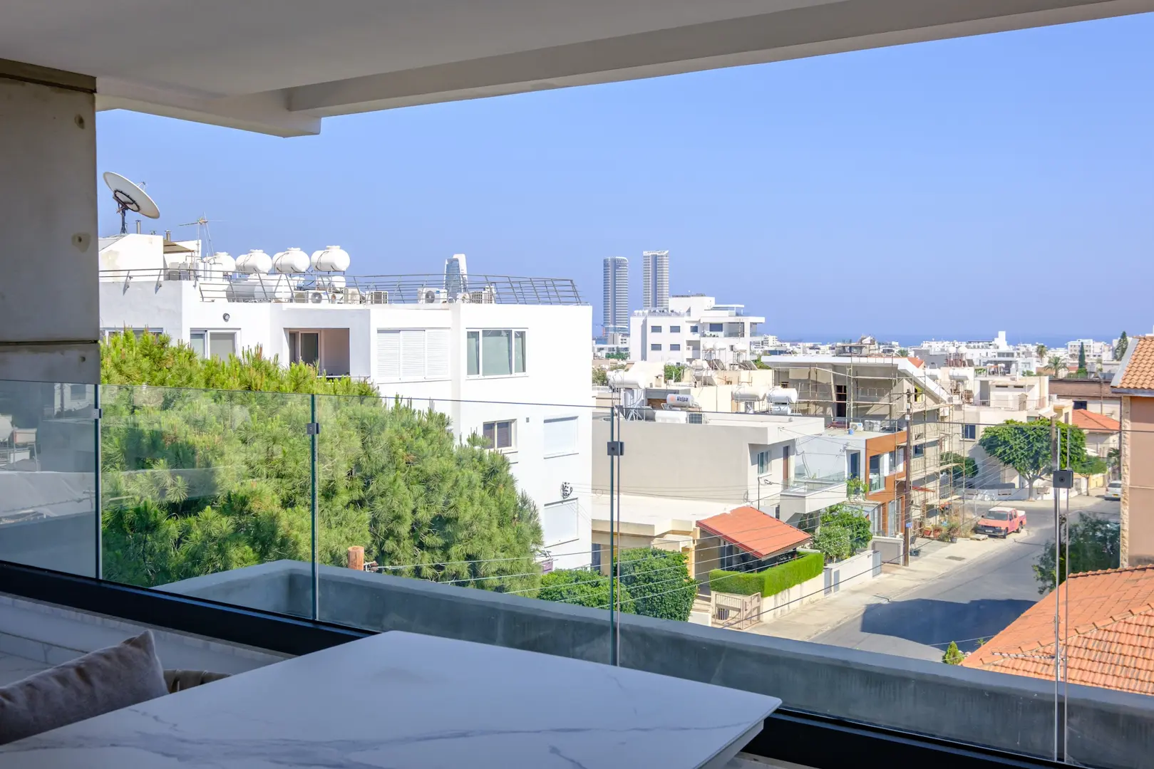 PLUS 25 RESIDENCE VI – photo 15 of 17