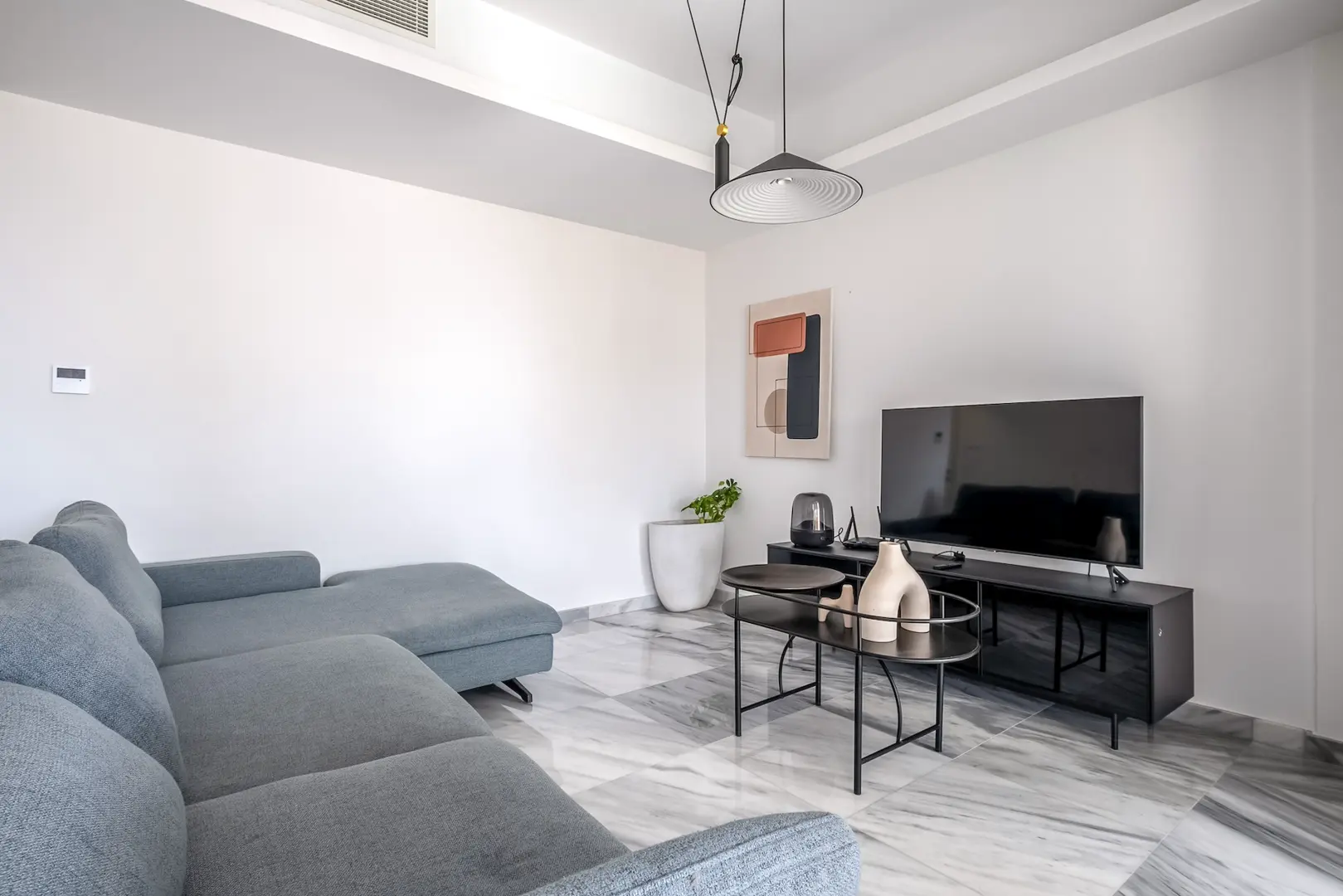 PLUS 25 RESIDENCE II – photo 2 of 21