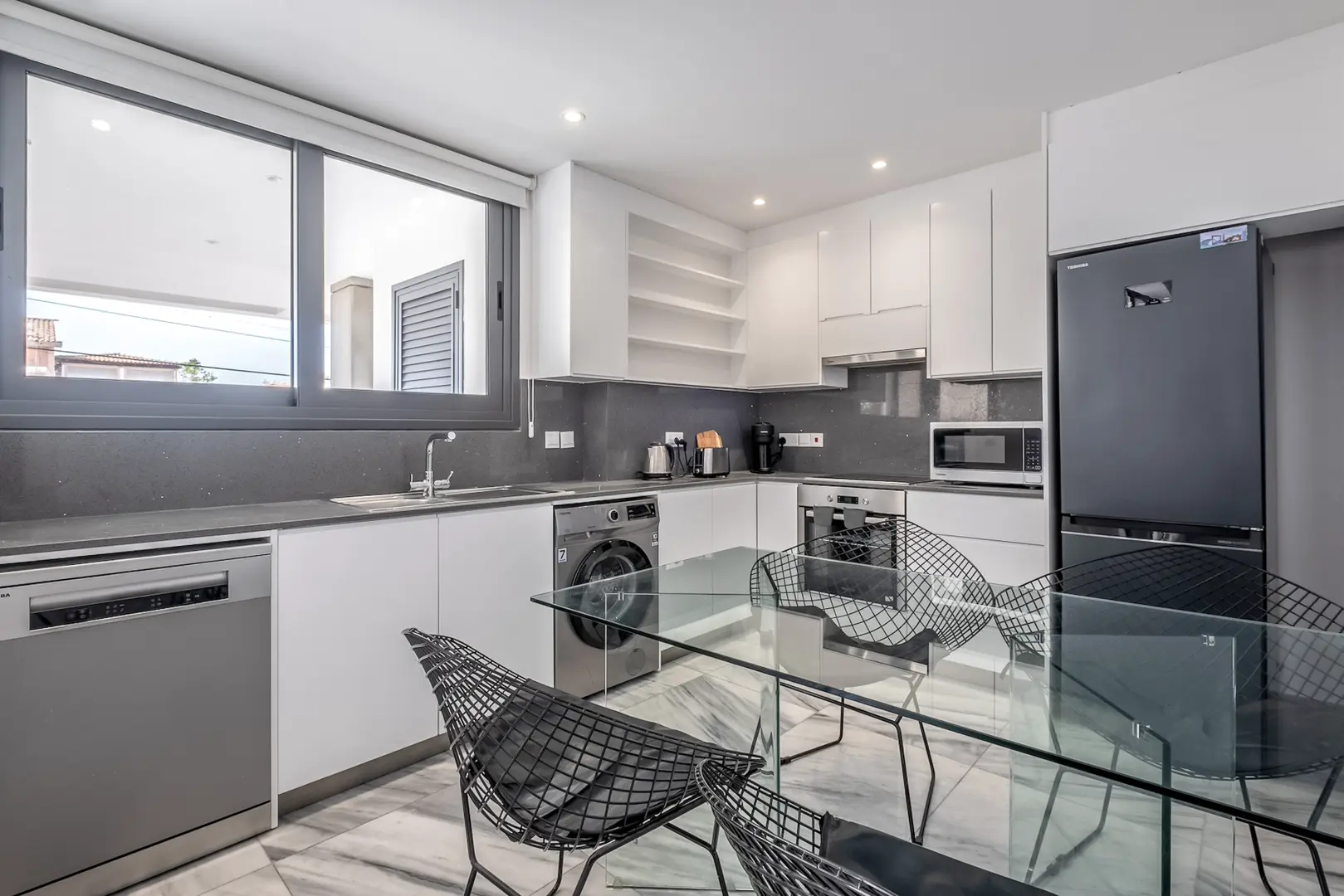 PLUS 25 RESIDENCE II – photo 4 of 21