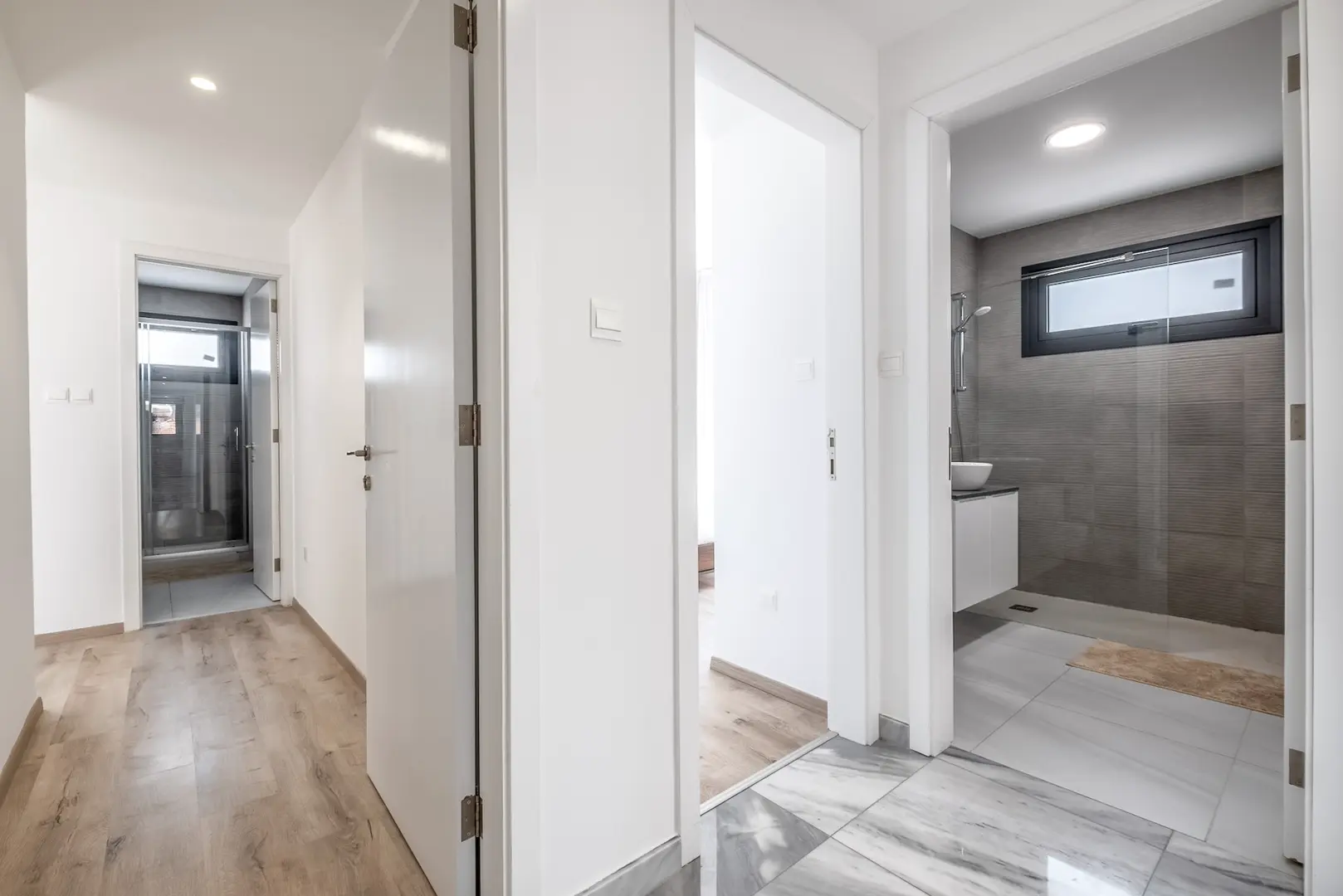 PLUS 25 RESIDENCE II – photo 6 of 21