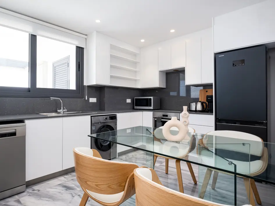 PLUS 25 RESIDENCE IV – photo 4 of 11