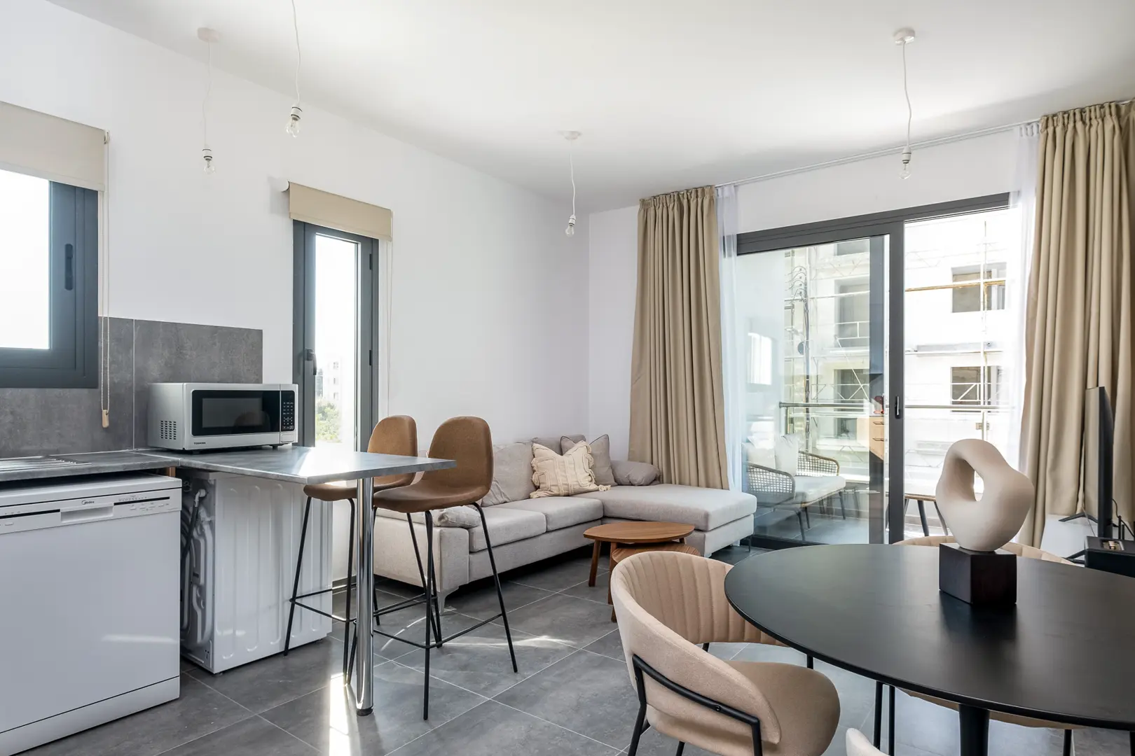 L' ALBERO COURT II – photo 2 of 12