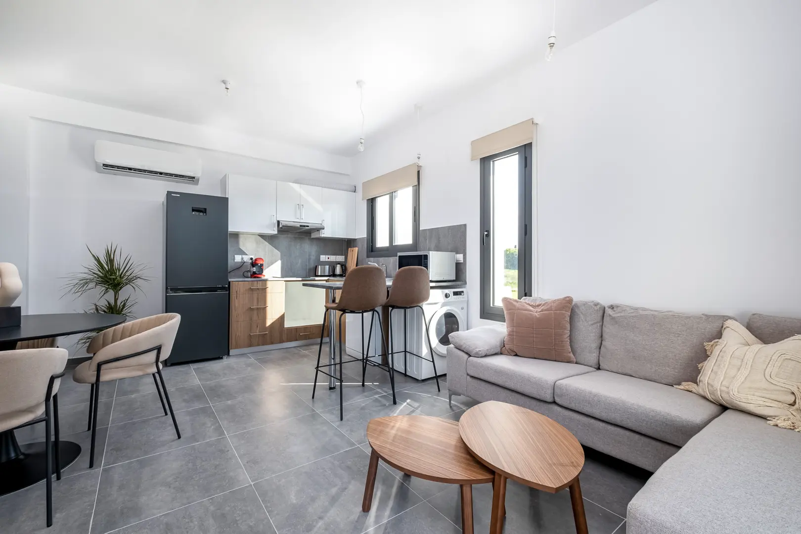 L' ALBERO COURT III – photo 2 of 12