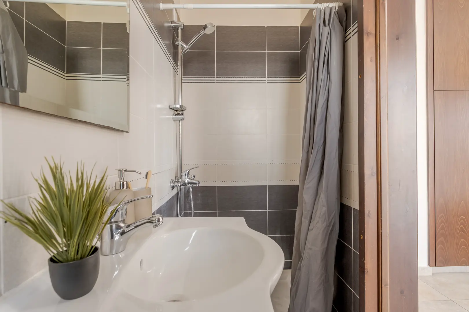 ANDIA COURT I – photo 15 of 19