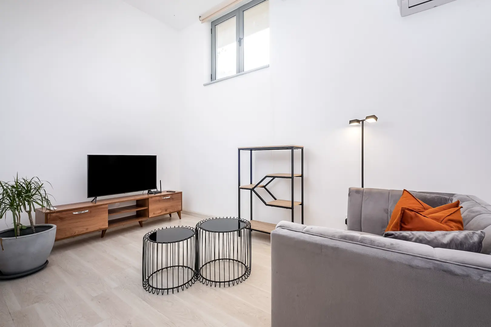 PANTHEA I – photo 6 of 12