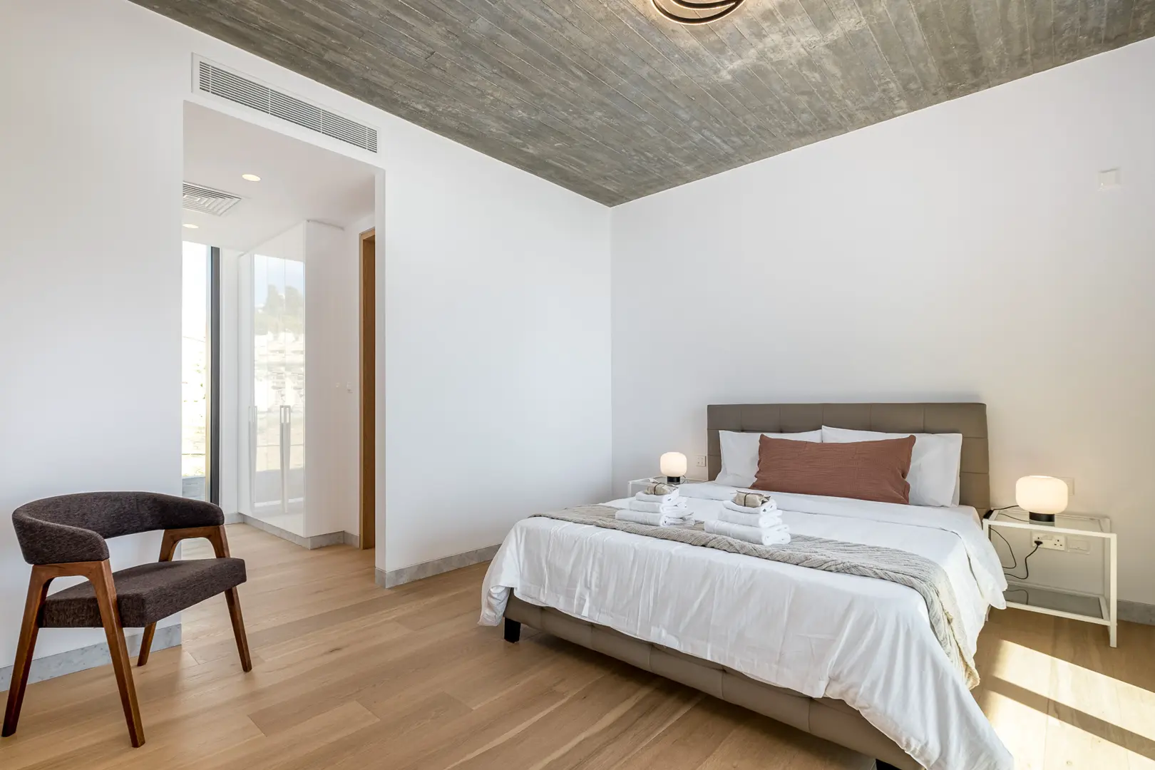 AURAI VILLA – photo 9 of 19