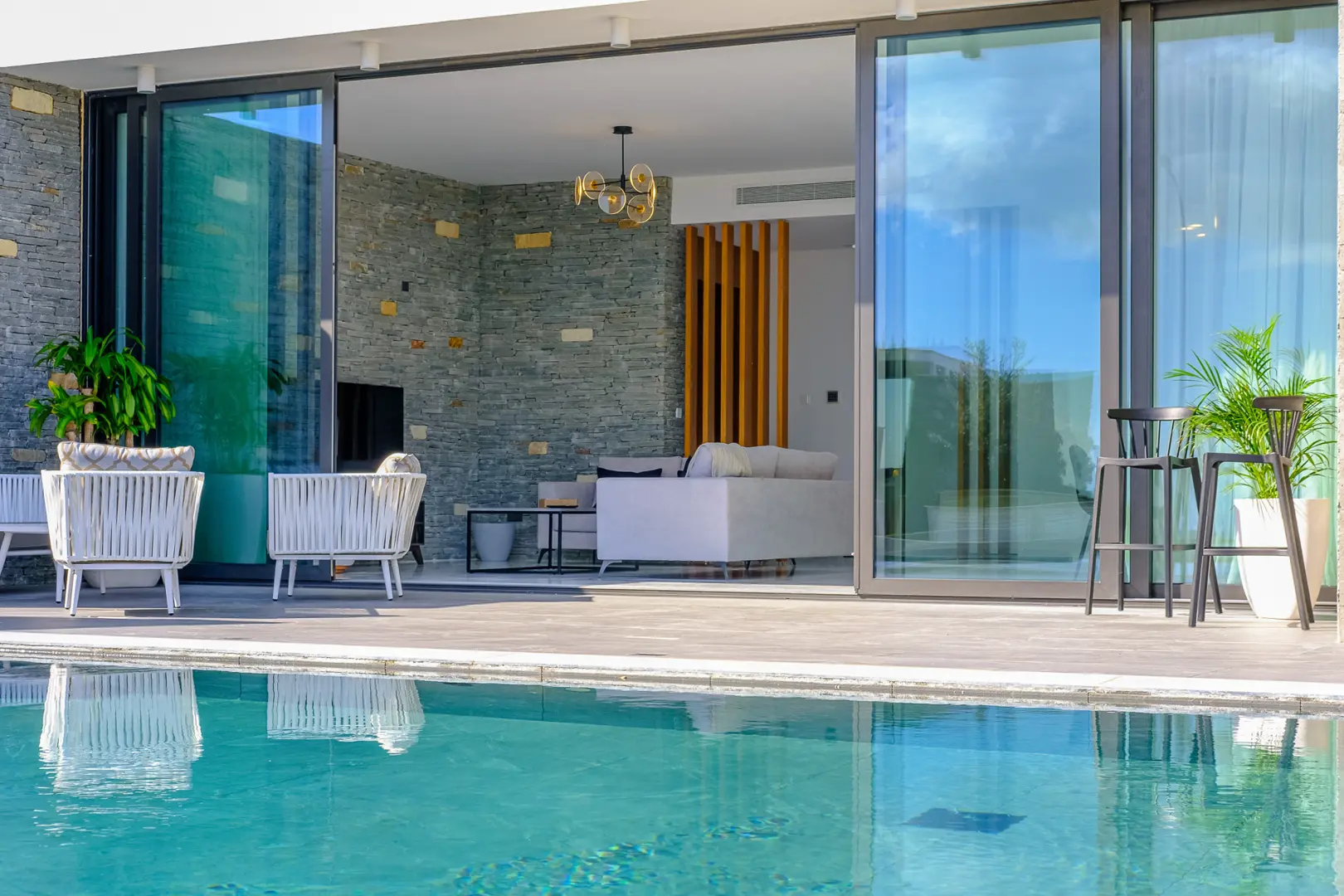 AURAI VILLA – photo 17 of 19