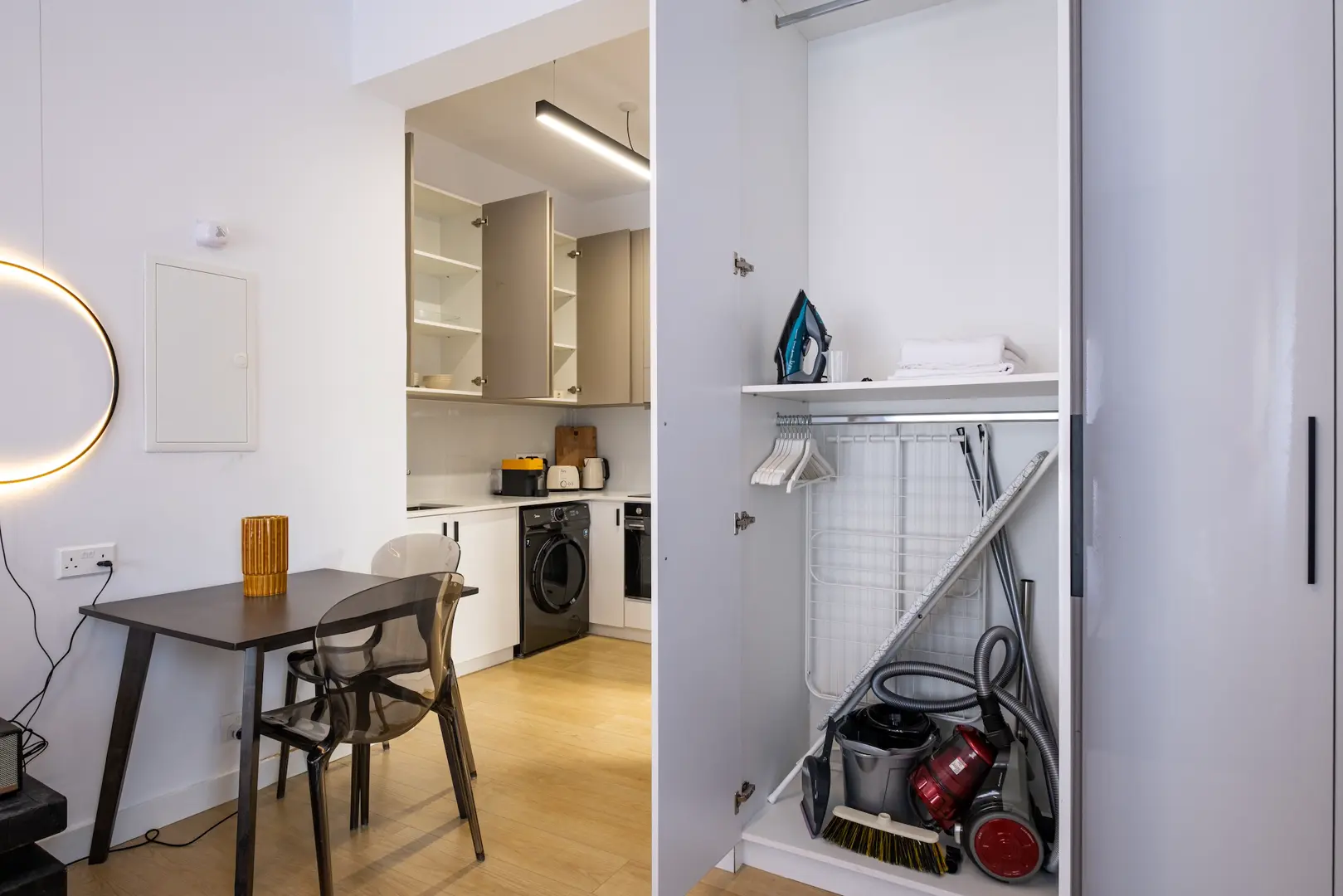 GIOVANNI STUDIO I – photo 12 of 18