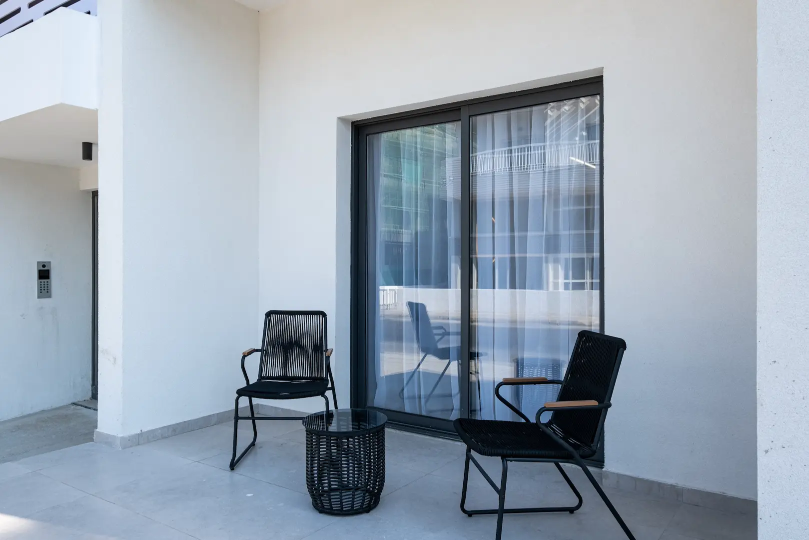 GIOVANNI STUDIO I – photo 16 of 18