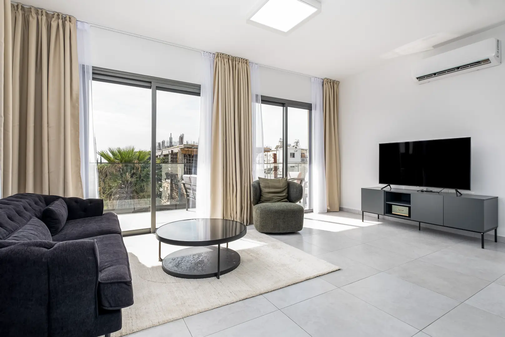 AMALIA COURT II – photo 2 of 13