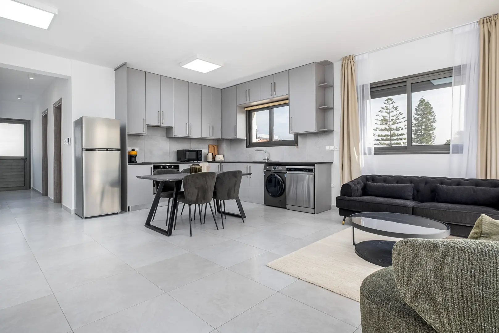 AMALIA COURT II – photo 4 of 13