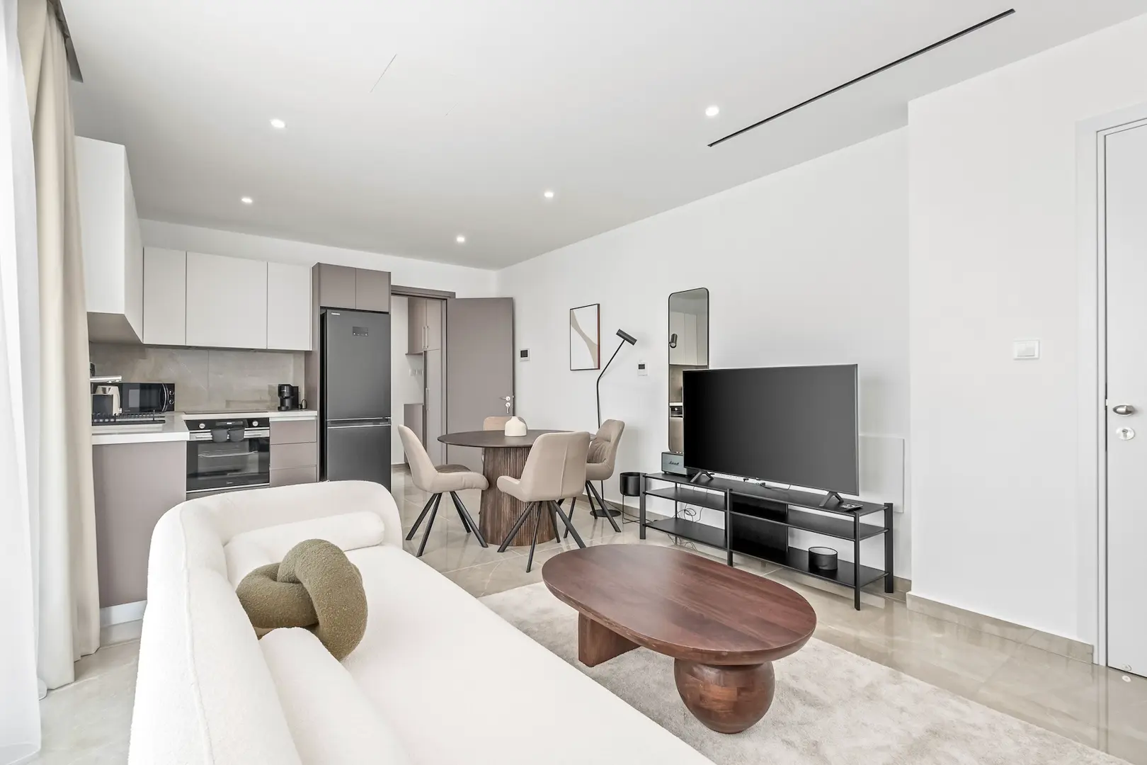 DWELL I – photo 2 of 18