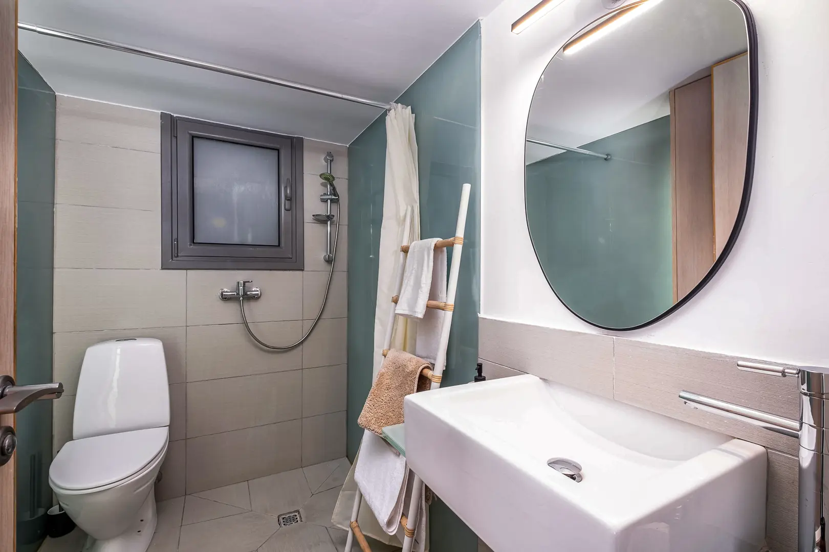 LORDOS SEA VIEW COURT – photo 8 of 13