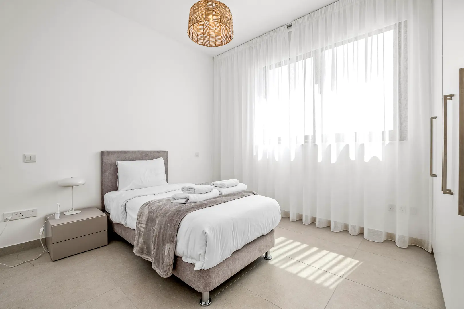 ARIA RESIDENCE I – photo 11 of 17