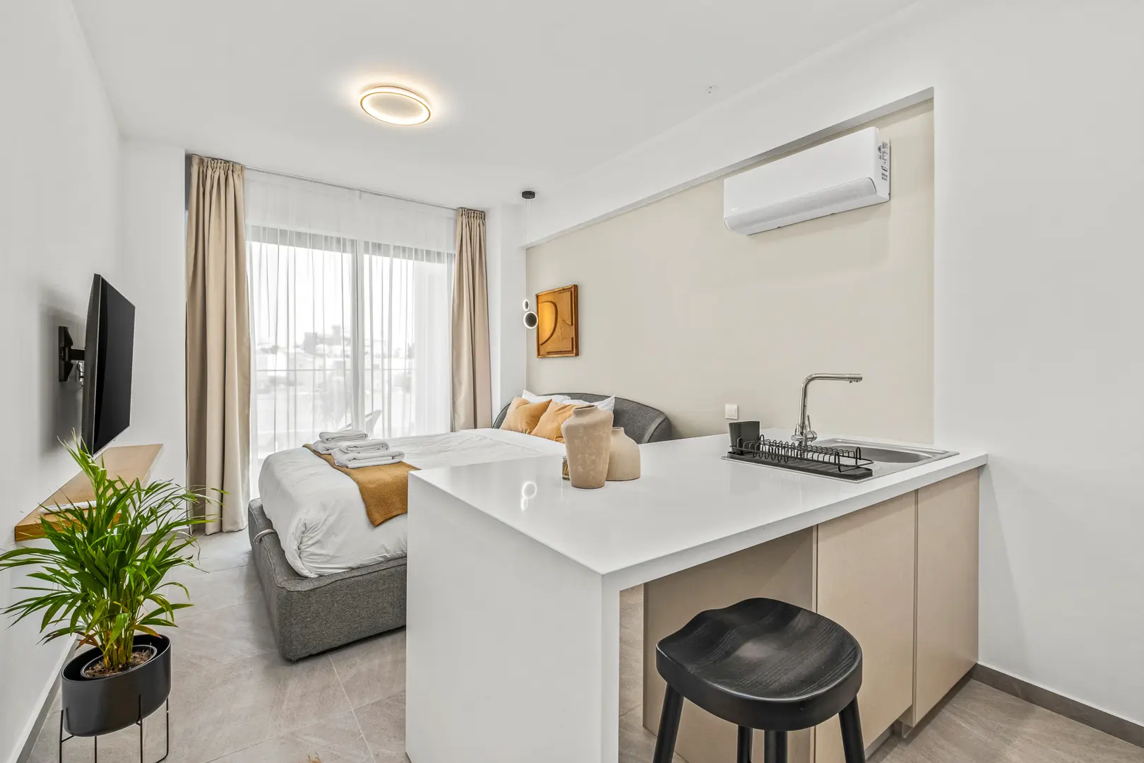 UNIVERSAL RESIDENCES D II – photo 4 of 13