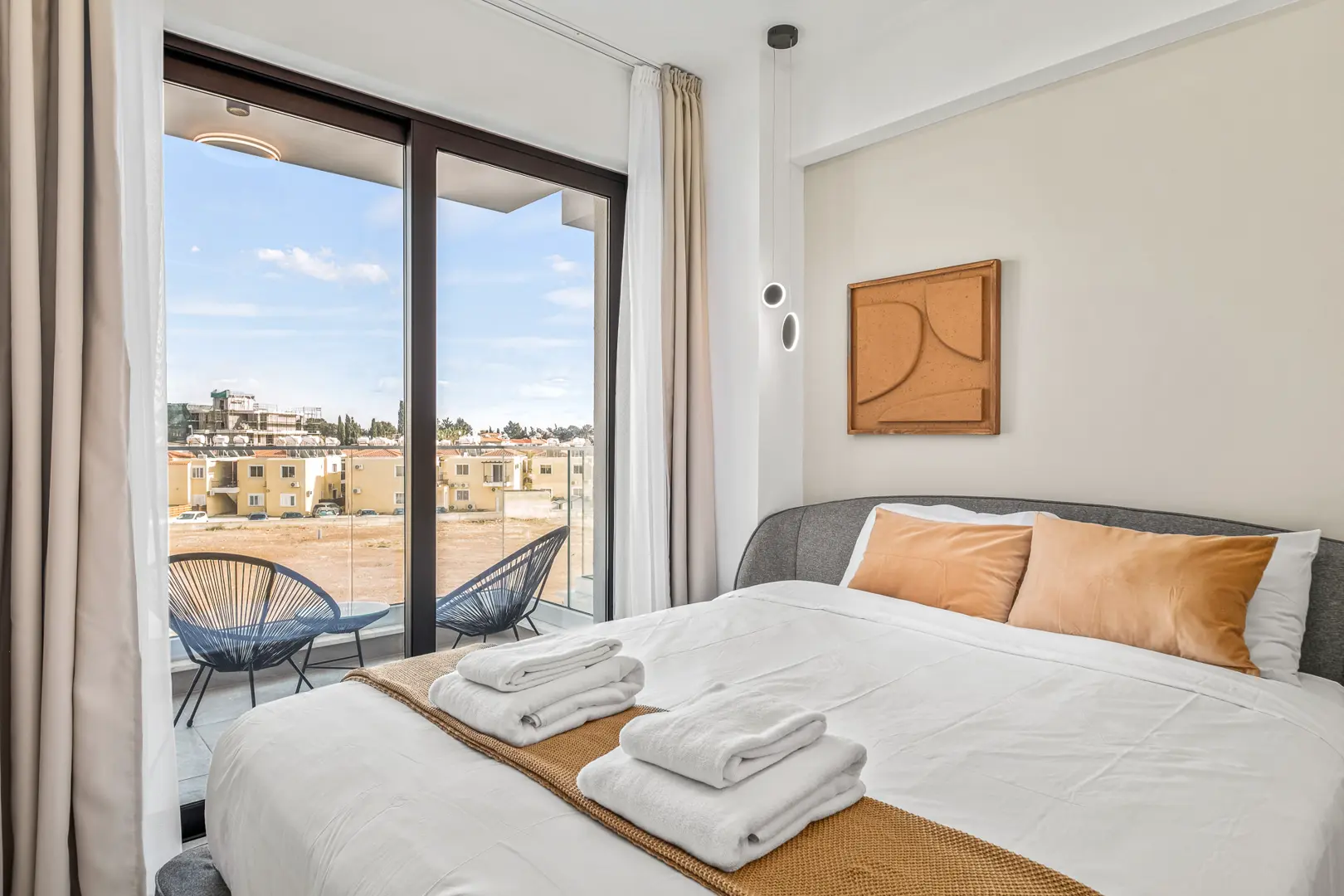 UNIVERSAL RESIDENCES D III