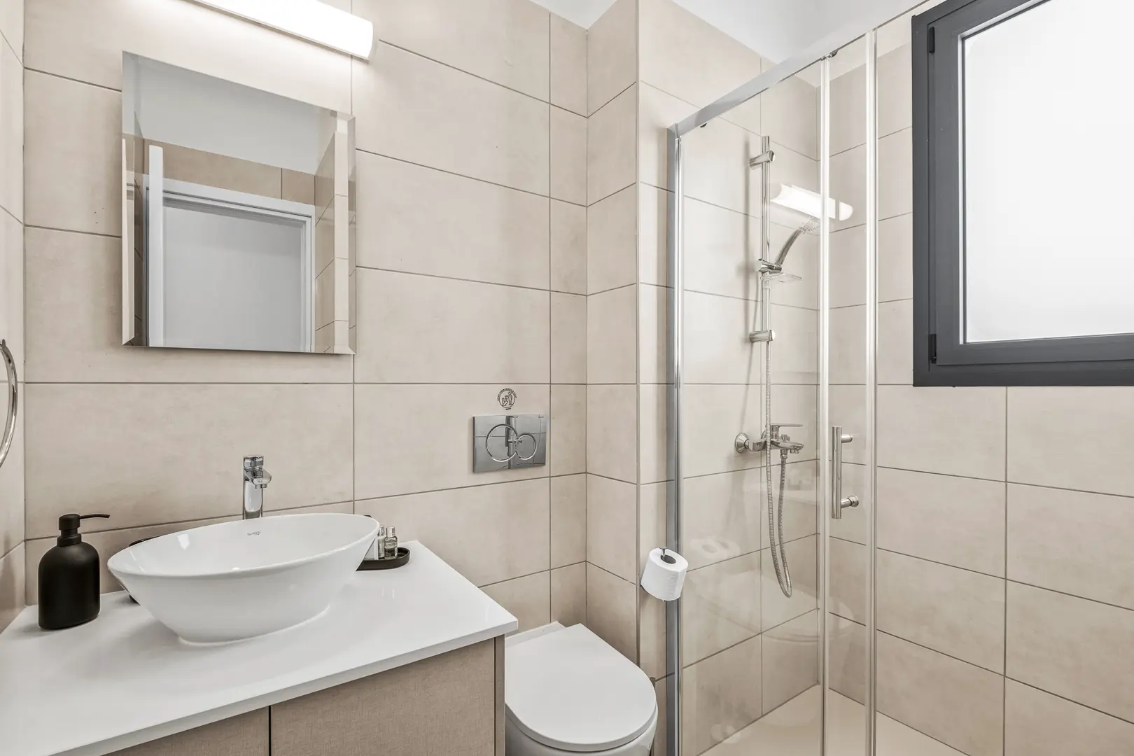 UNIVERSAL RESIDENCES D III – photo 7 of 13