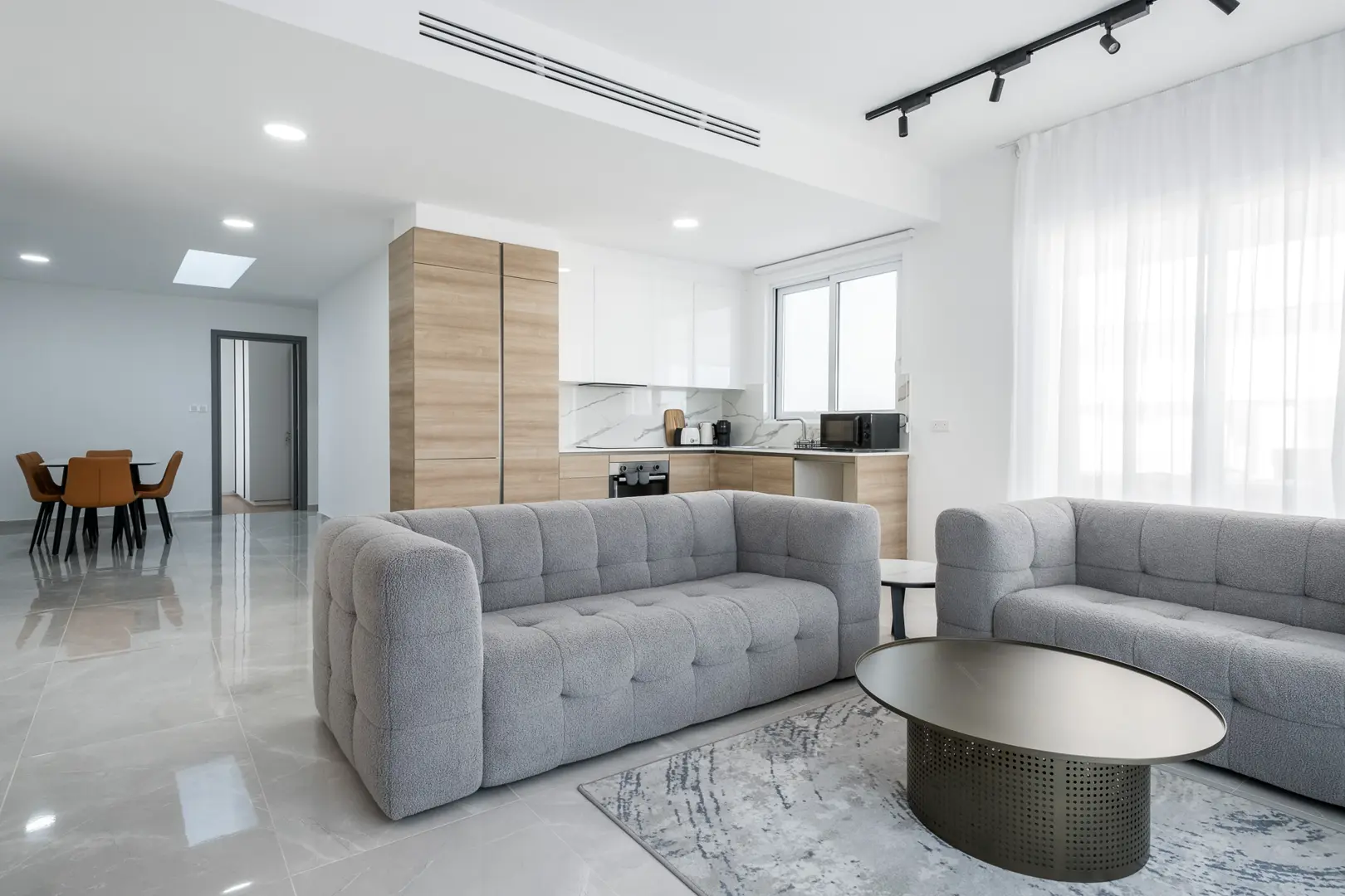 MIDAS RESIDENCE A XXV – photo 2 of 38
