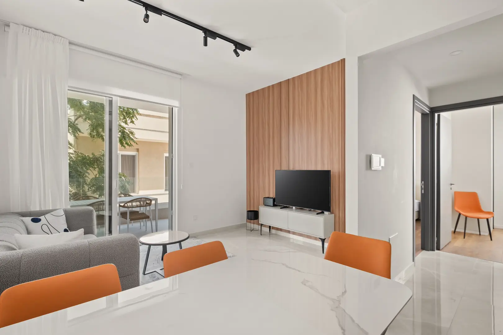 MIDAS RESIDENCE B I – photo 3 of 18