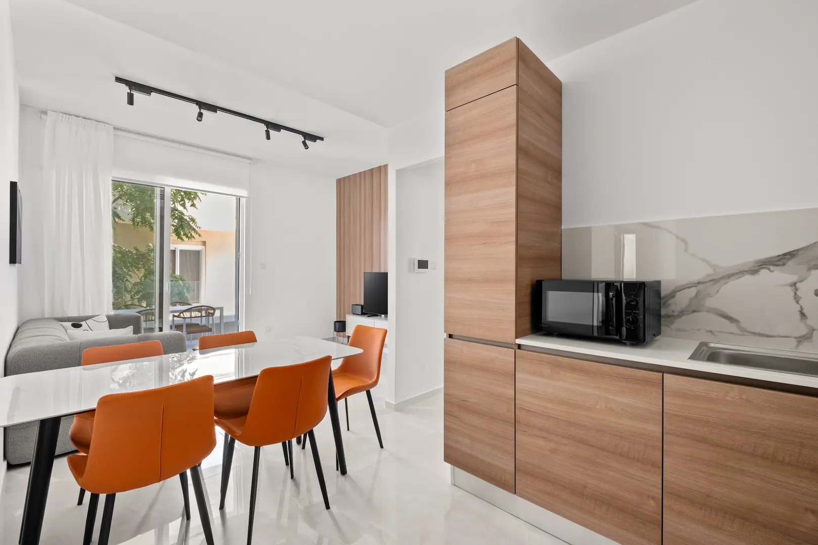 MIDAS RESIDENCE B I – photo 4 of 18