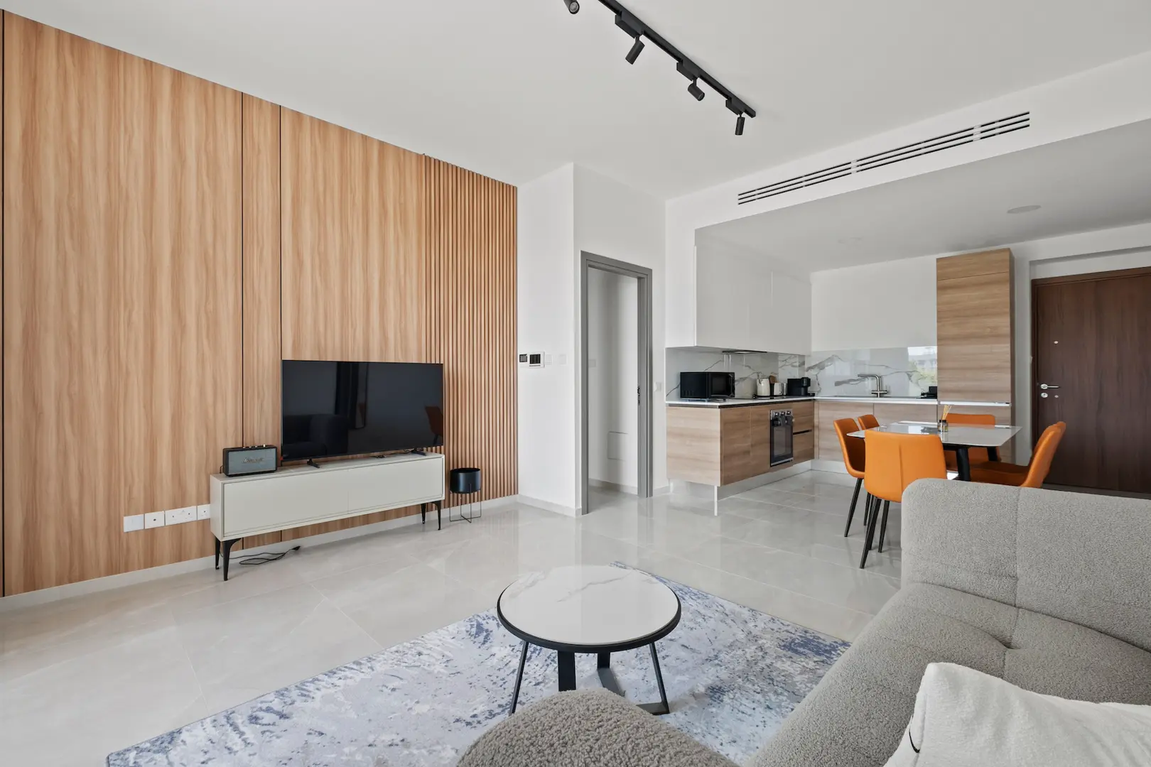 MIDAS RESIDENCE B IV – photo 2 of 20