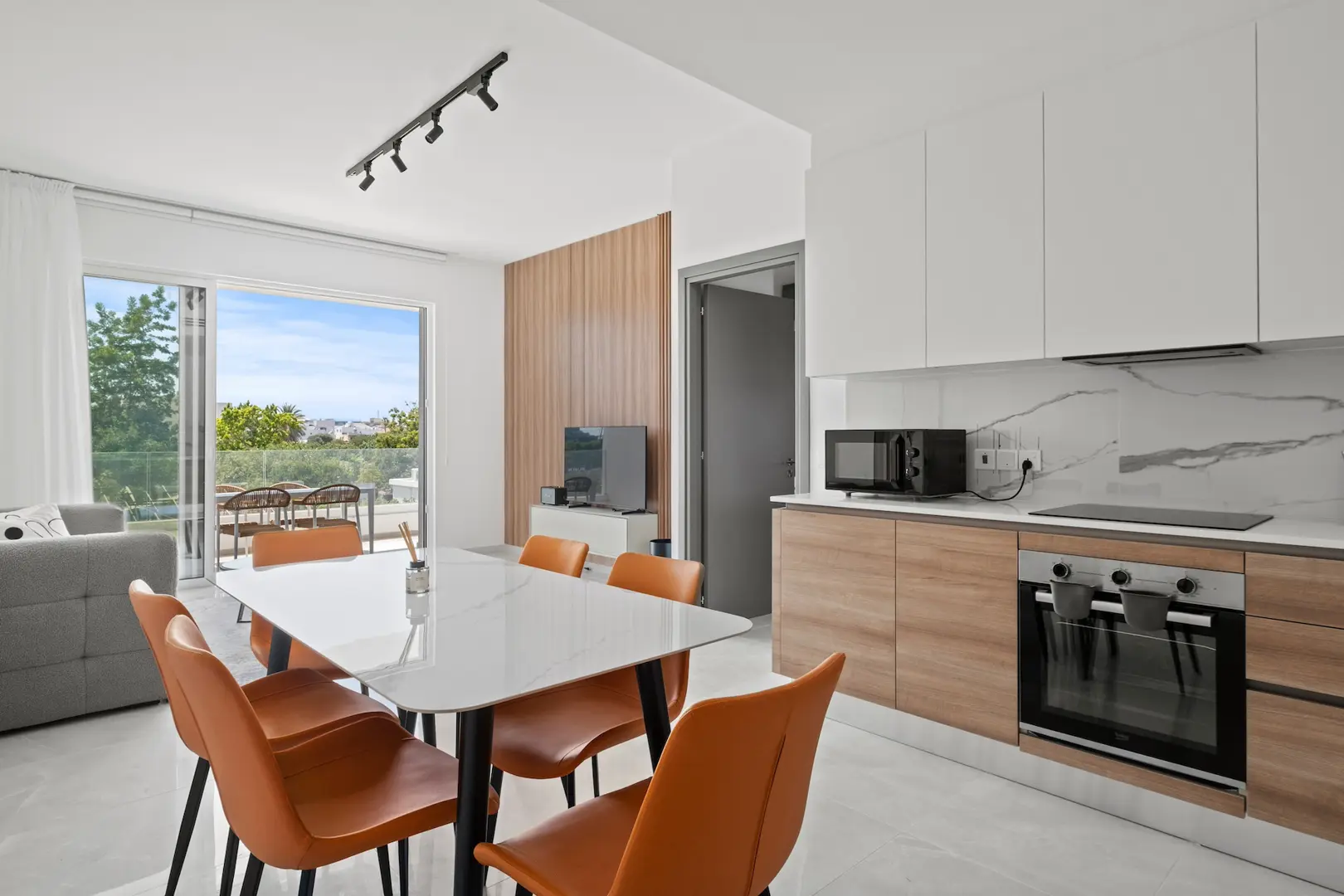 MIDAS RESIDENCE B IV – photo 4 of 20