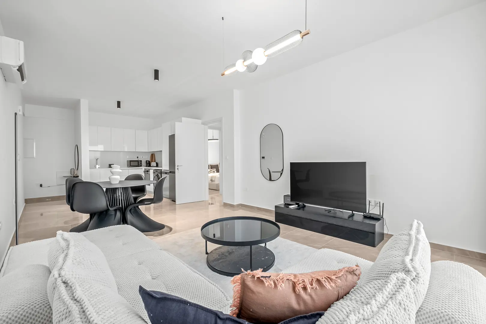 DWELL IV – photo 2 of 18