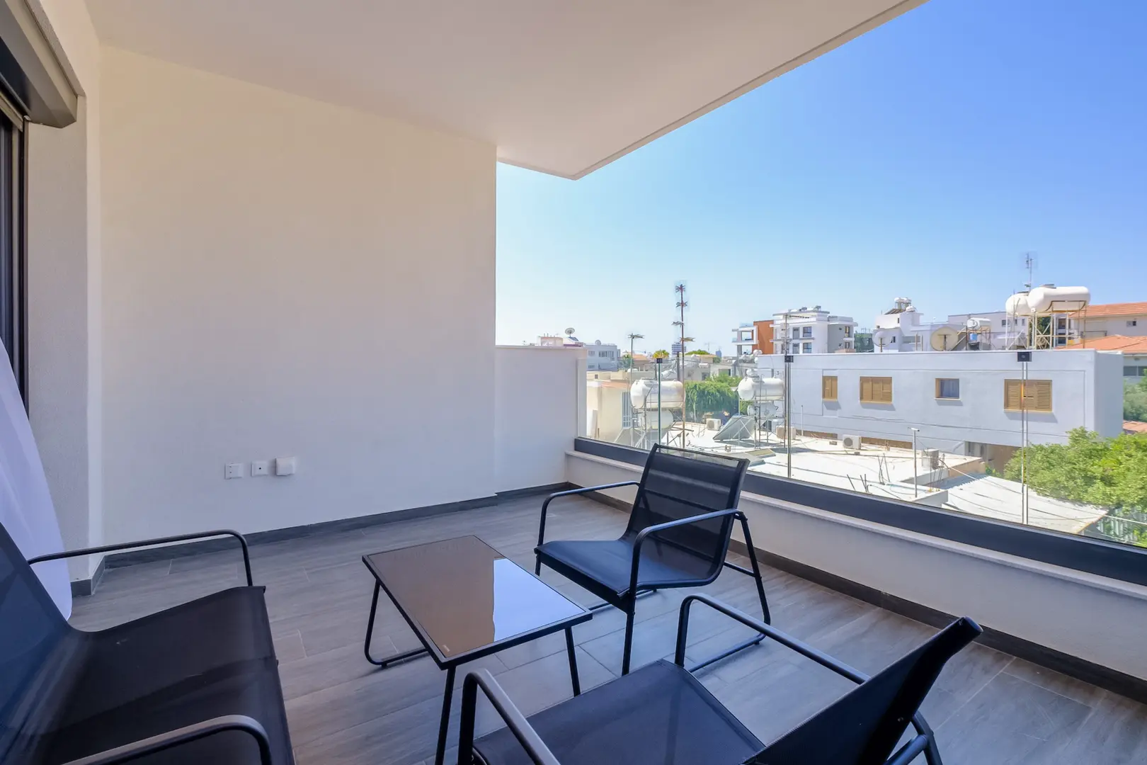 SEA-CUBE RESIDENCE I – photo 15 of 17