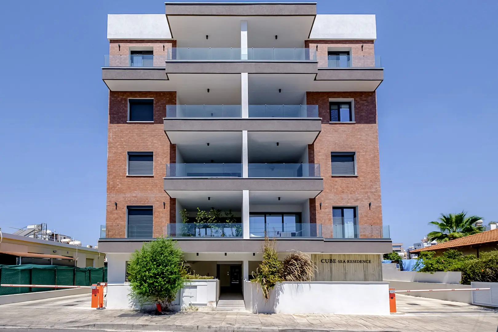 SEA-CUBE RESIDENCE I – photo 16 of 17