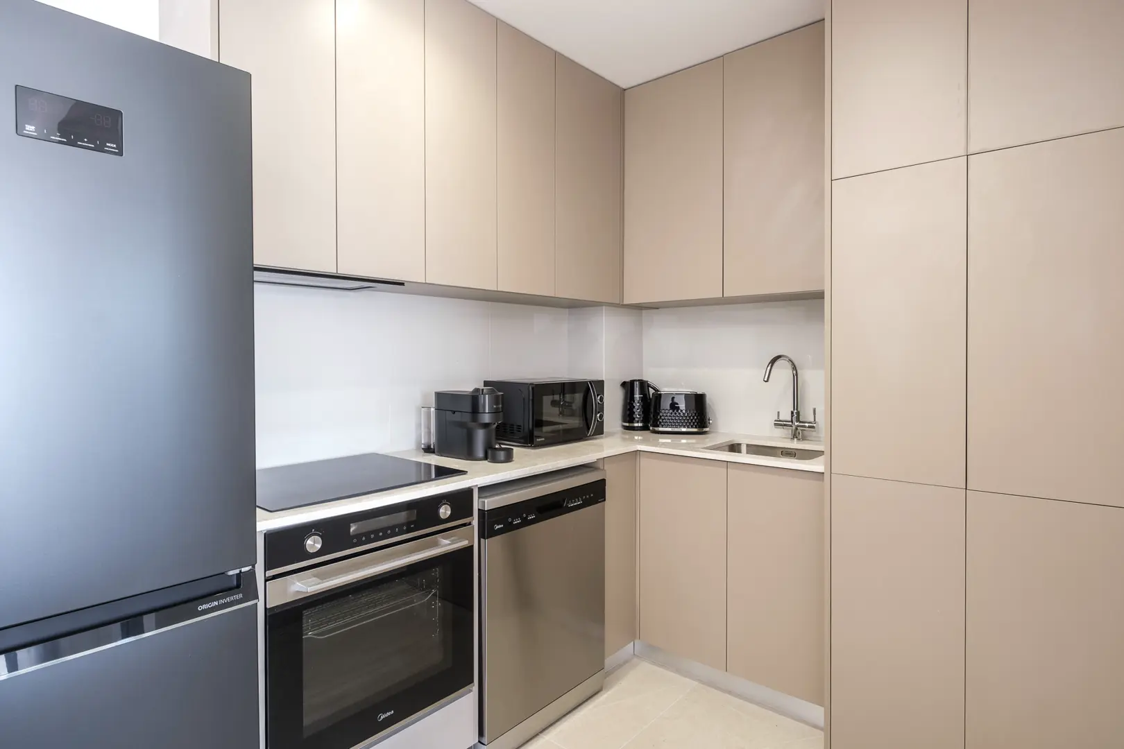 SILENE RESIDENCE VII – photo 11 of 26