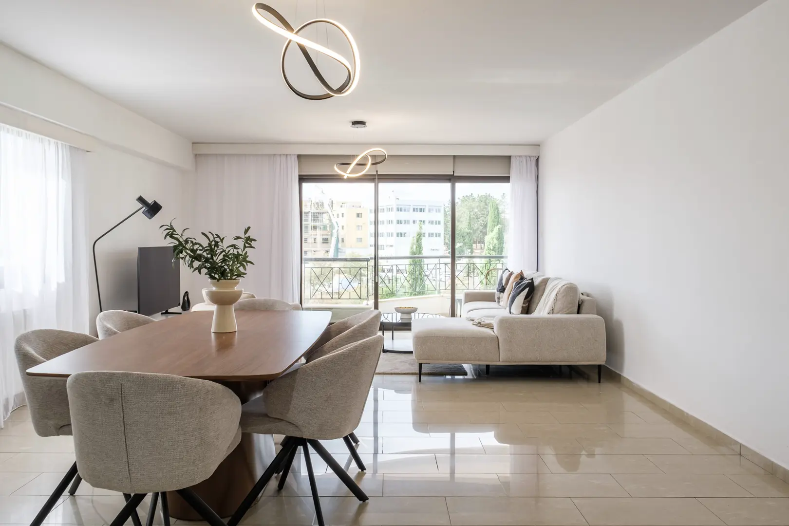 IVI COURT III