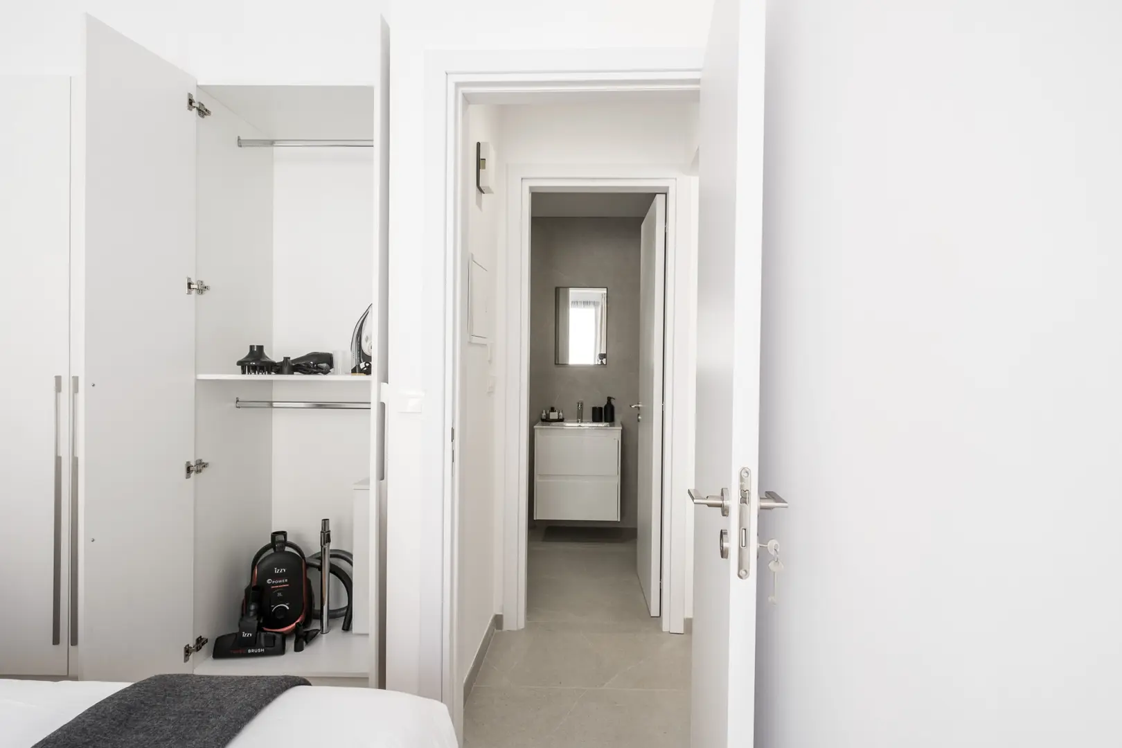 SILENE RESIDENCE VIII – photo 17 of 25