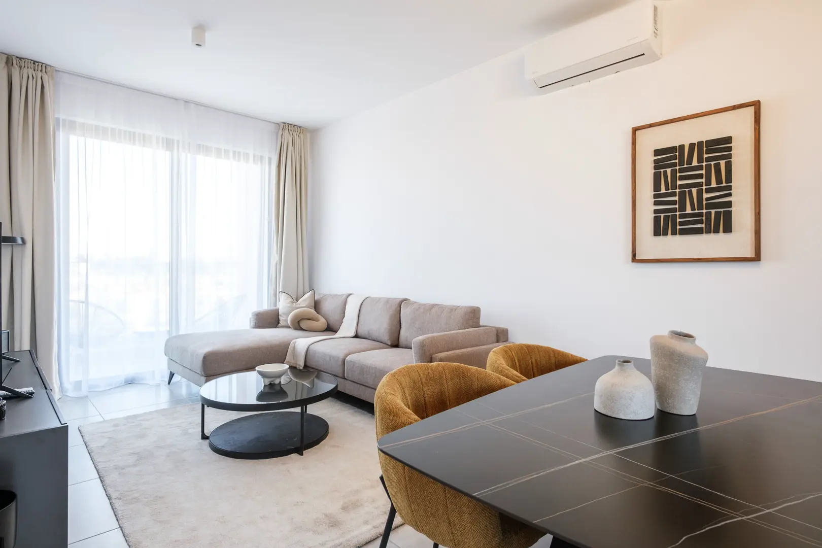 UNIVERSAL RESIDENCES B I – photo 2 of 30