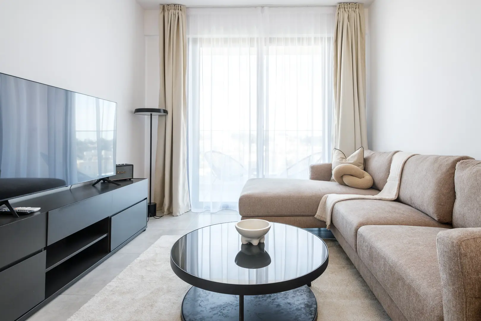 UNIVERSAL RESIDENCES B I – photo 3 of 30