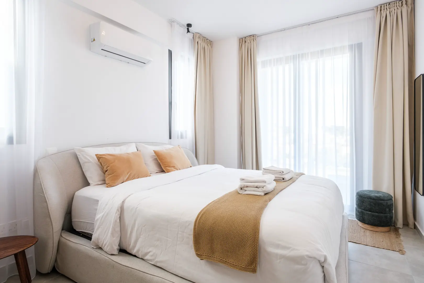 UNIVERSAL RESIDENCES B I – photo 14 of 30