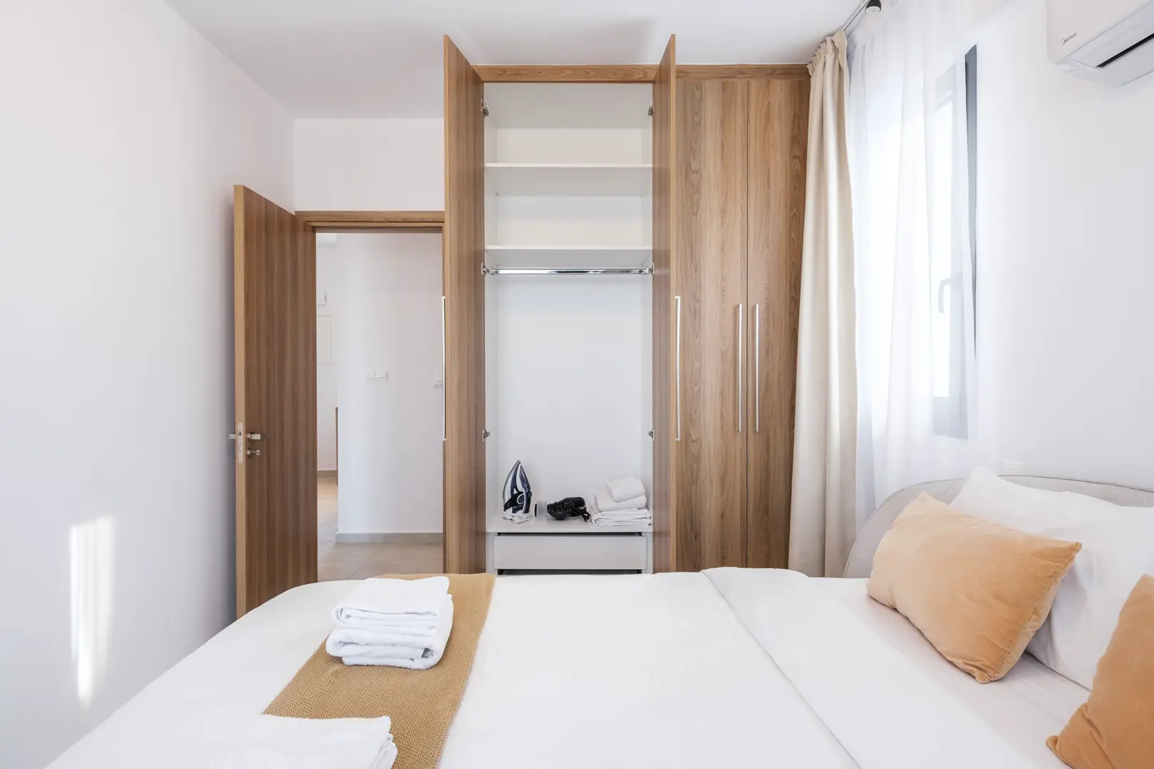 UNIVERSAL RESIDENCES B I – photo 19 of 30