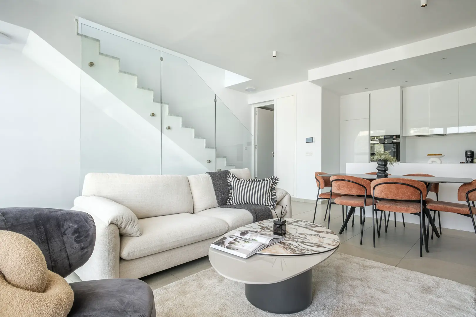 ARIA RESIDENCE IV – photo 2 of 38