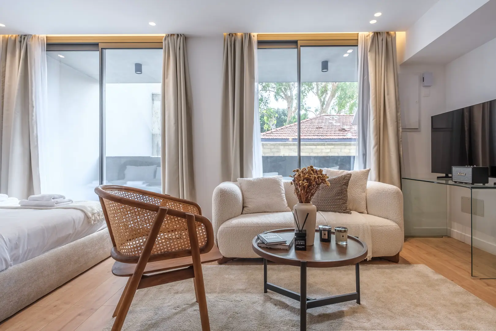 STAYONE RESIDENCES I – photo 2 of 31
