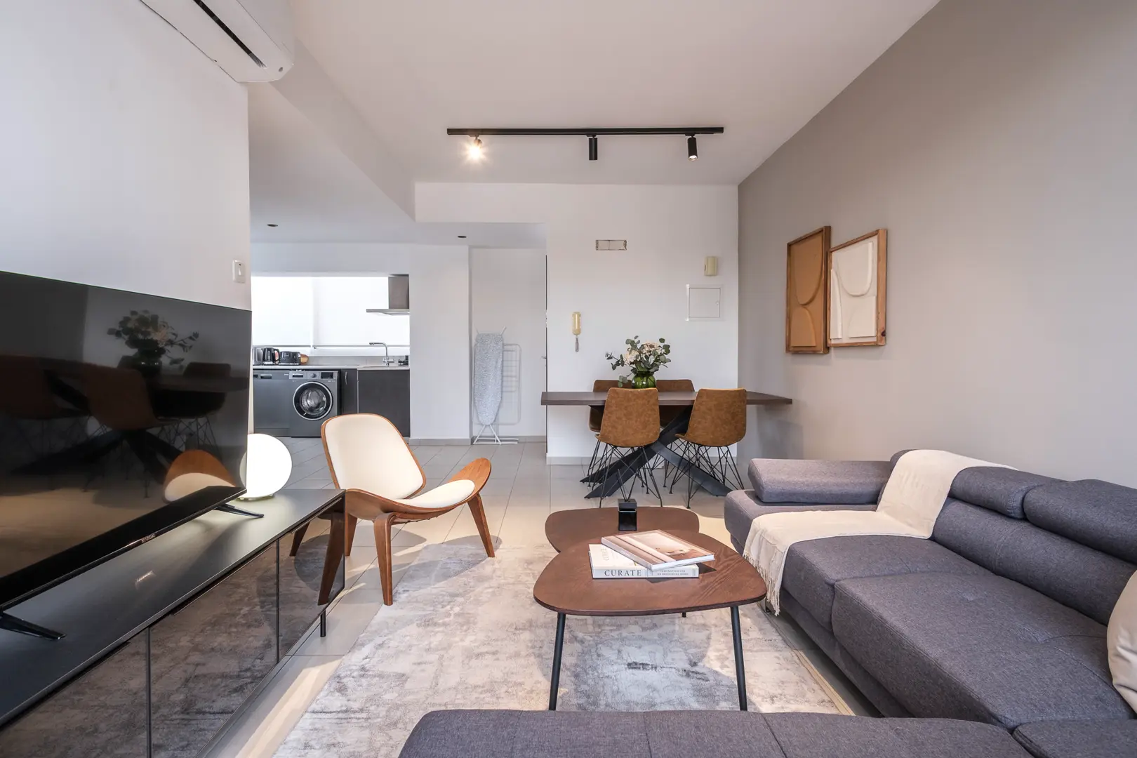MARINOS COURT I – photo 2 of 30